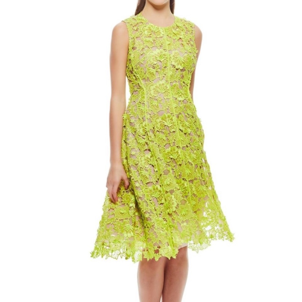 LELA ROSE**Guipure Lace Lime Dress**US 2 $1989 - Picture 4 of 14